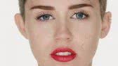 Wrecking Ball -lyrics video-  (Miley Cyrus)